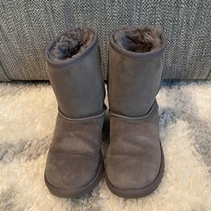Girls Ugg Classic Gray Boots